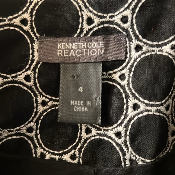 Kenneth Cole Reaction, short sleeve cropped lined coat-top - Picture 2 of 7